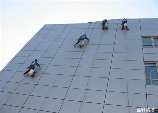 成都外墻清洗公司 成都外墻清洗公司